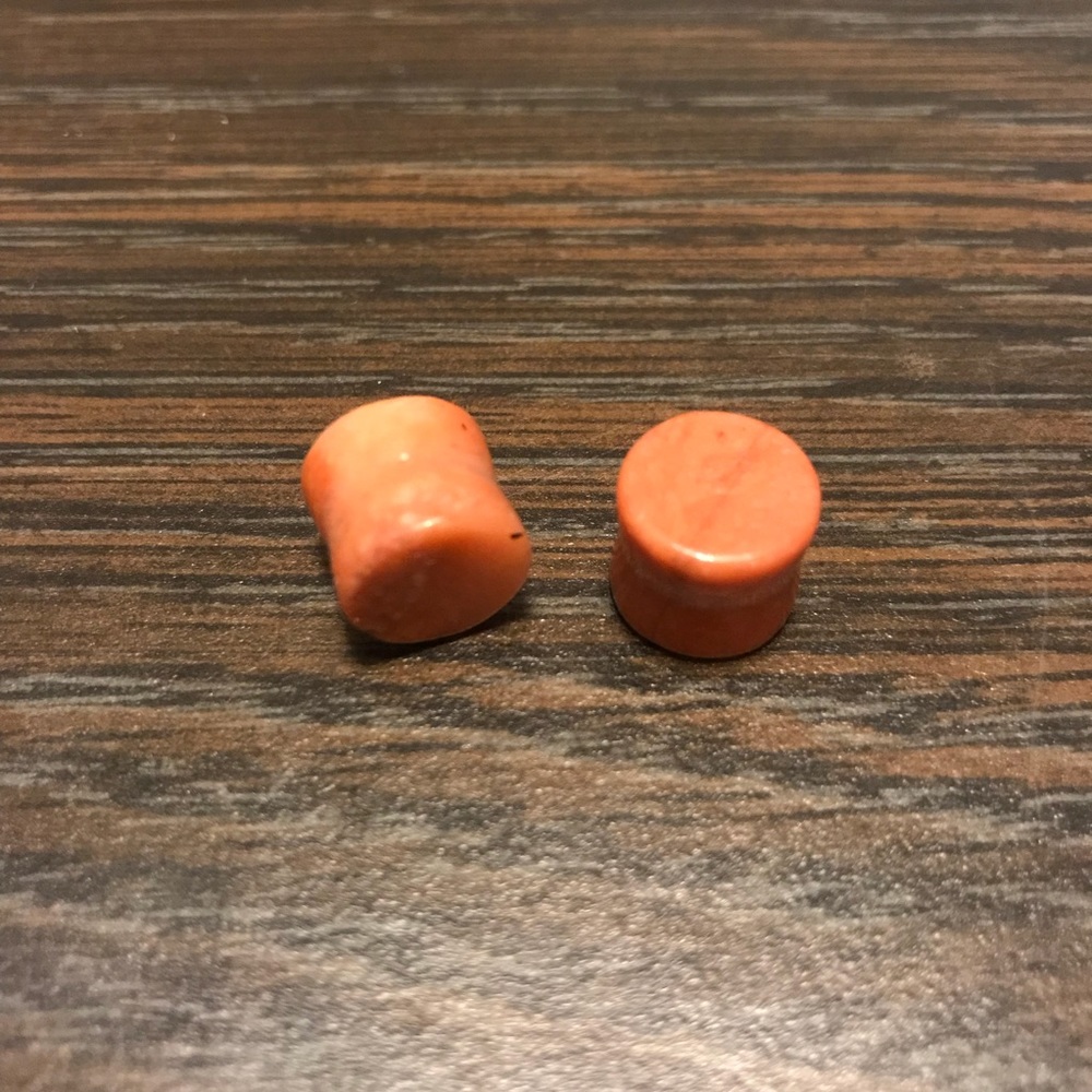 Sunstone plugs